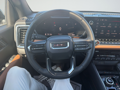 2024 GMC Canyon AT4