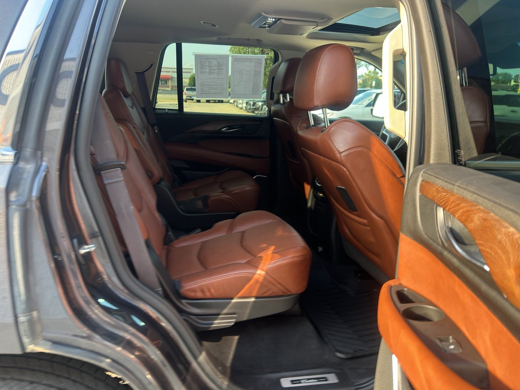 2015 Cadillac Escalade Luxury