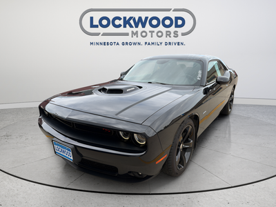 2016 Dodge Challenger R/T Shaker