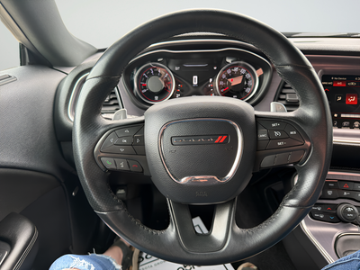 2016 Dodge Challenger R/T Shaker