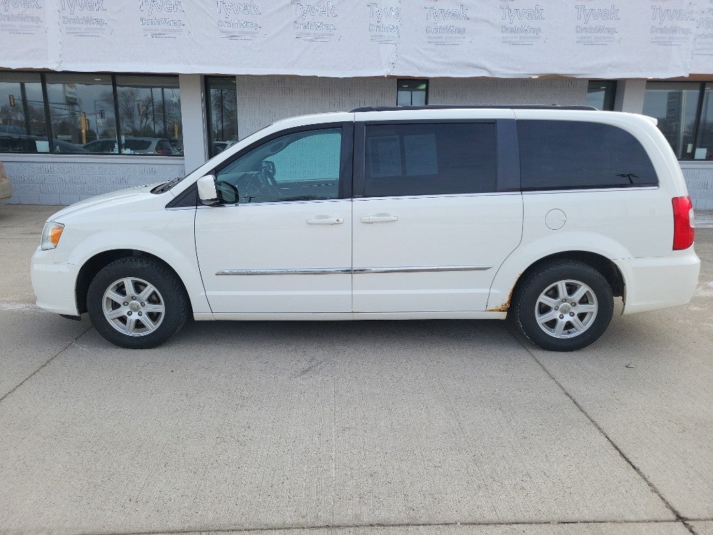 2012 Chrysler Town & Country Touring