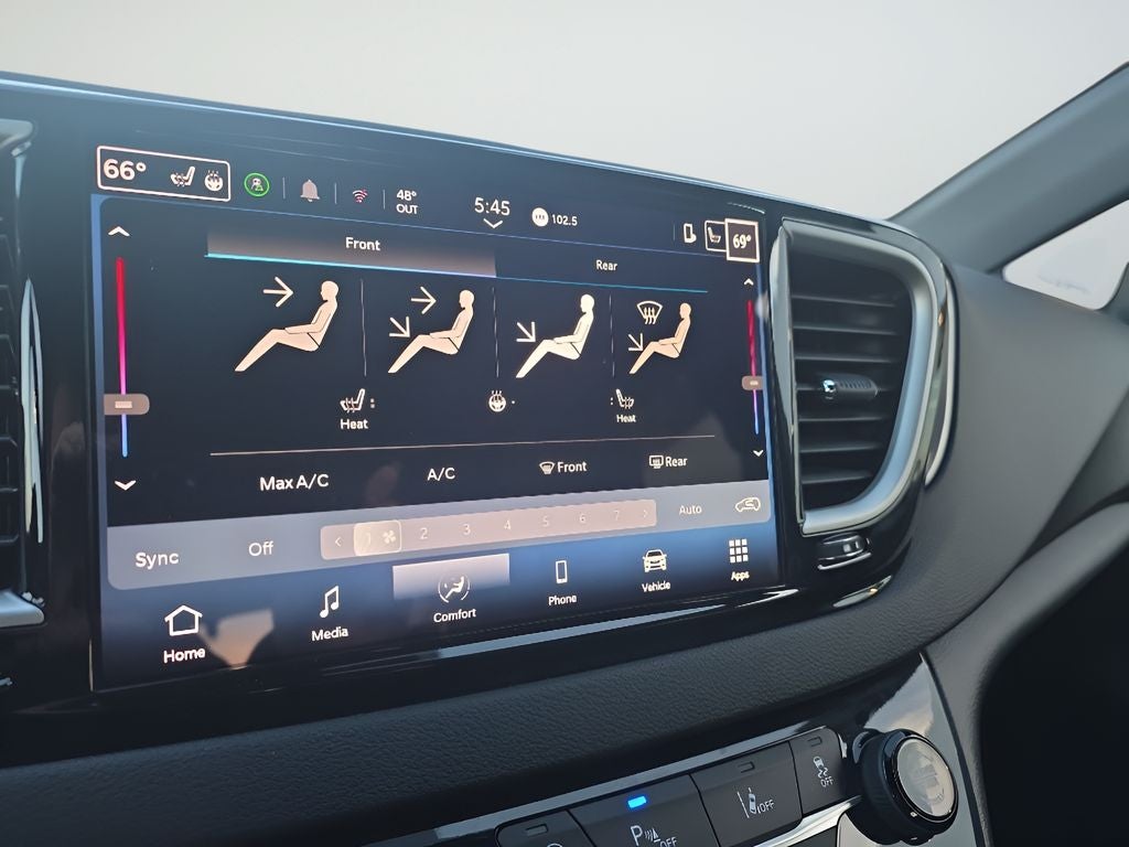 2025 Chrysler Pacifica Select