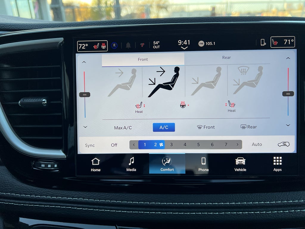 2026 Chrysler Pacifica Select