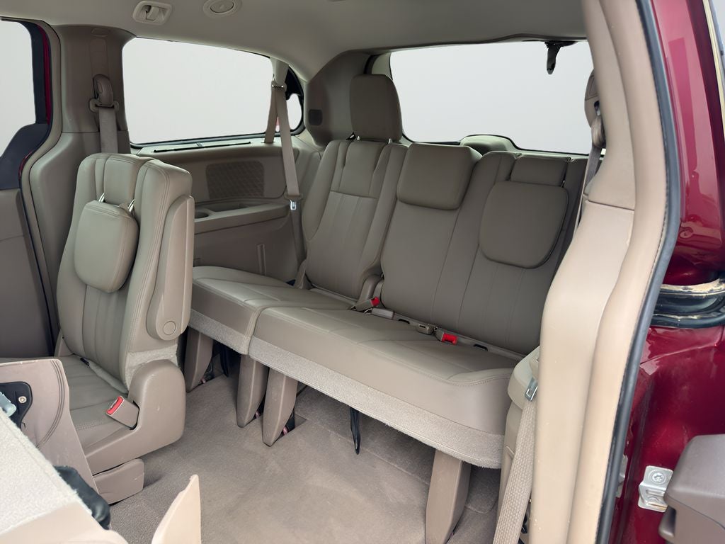 2016 Chrysler Town & Country Touring