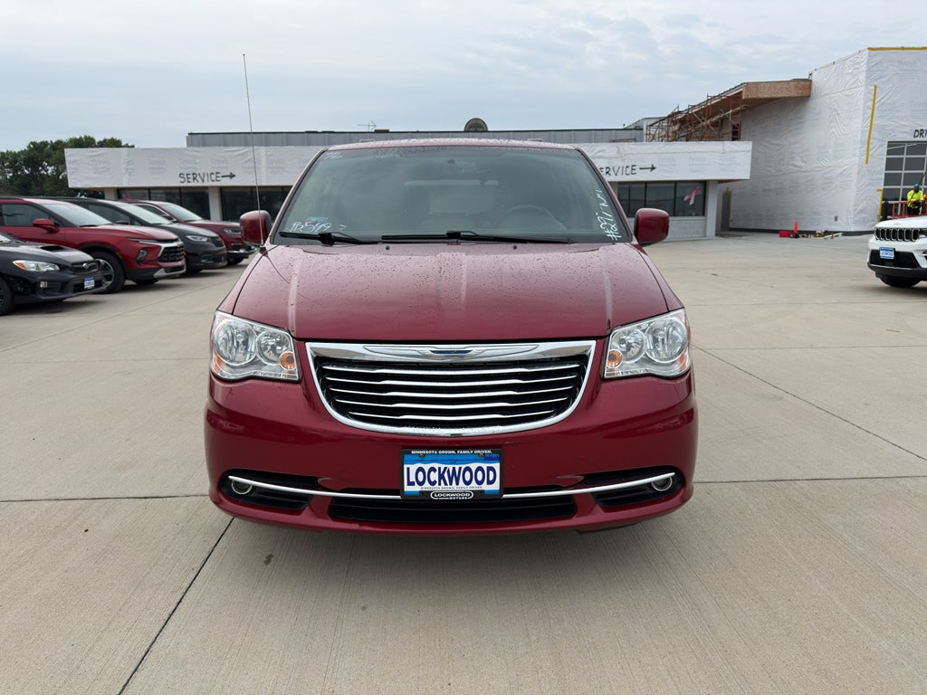 2016 Chrysler Town & Country Touring