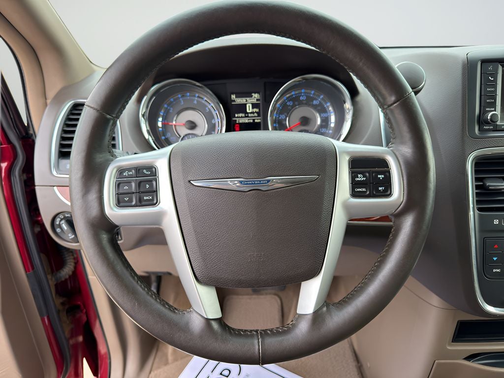 2016 Chrysler Town & Country Touring