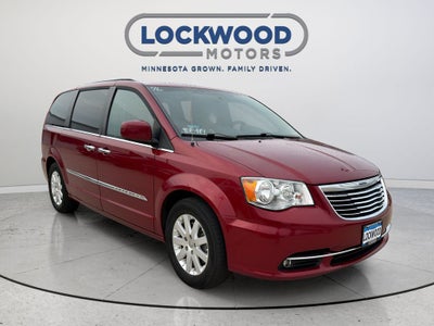 2016 Chrysler Town & Country Touring