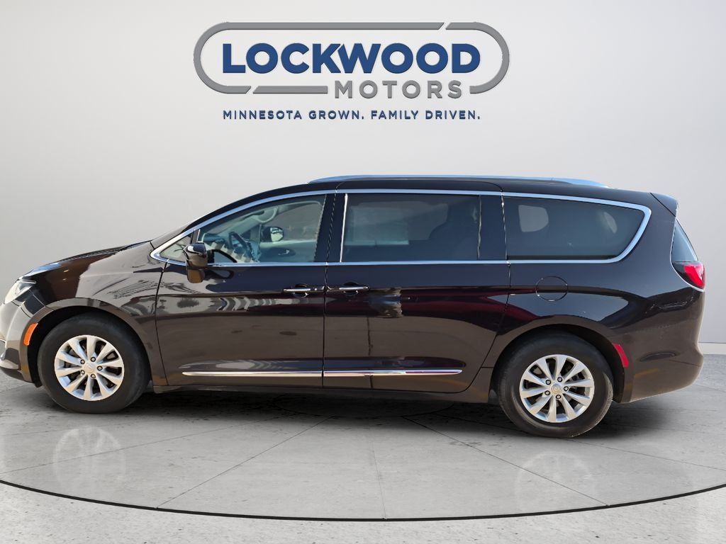 Used 2019 Chrysler Pacifica Touring L with VIN 2C4RC1BGXKR548238 for sale in Marshall, Minnesota