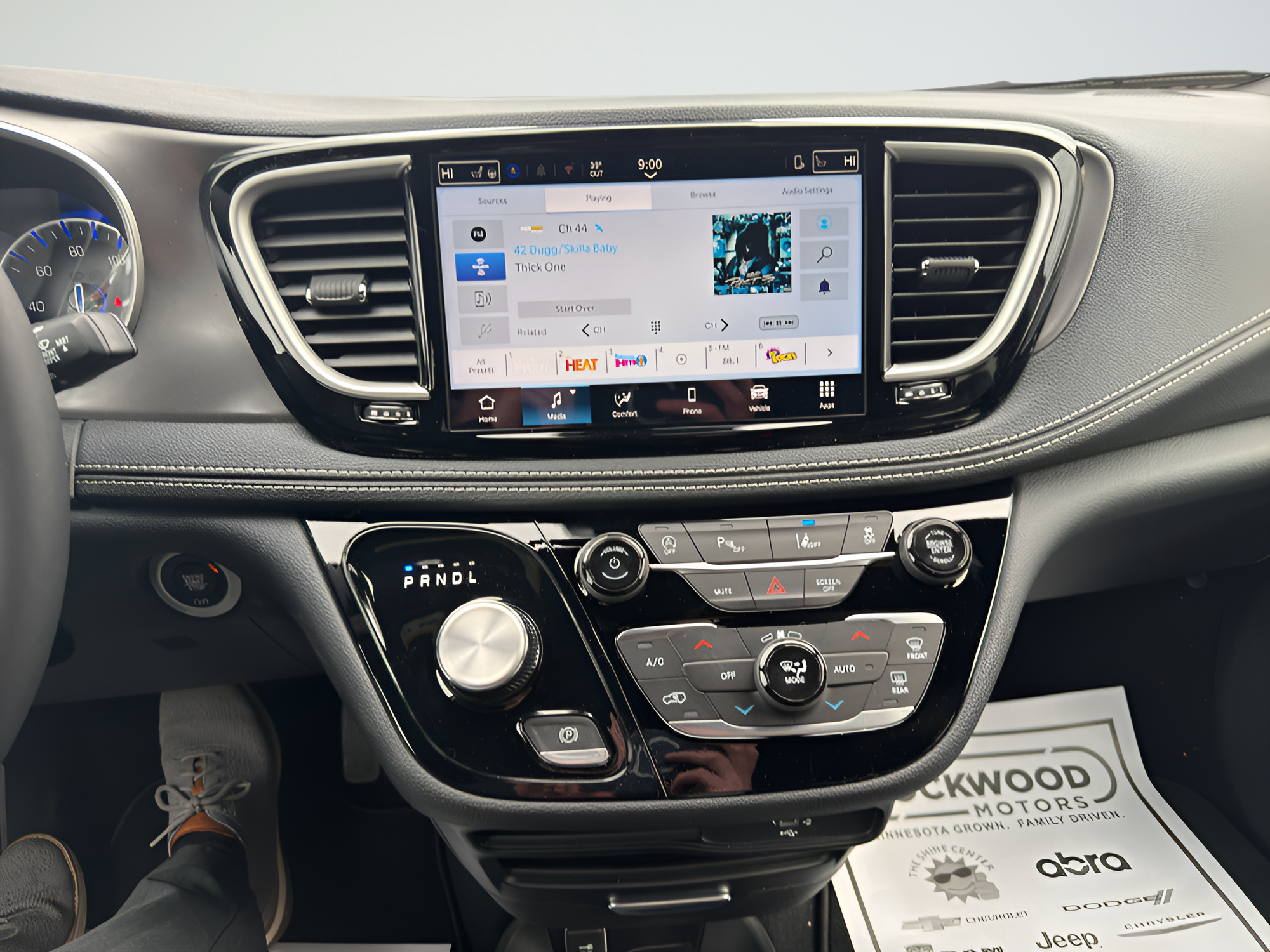 2026 Chrysler Pacifica Select
