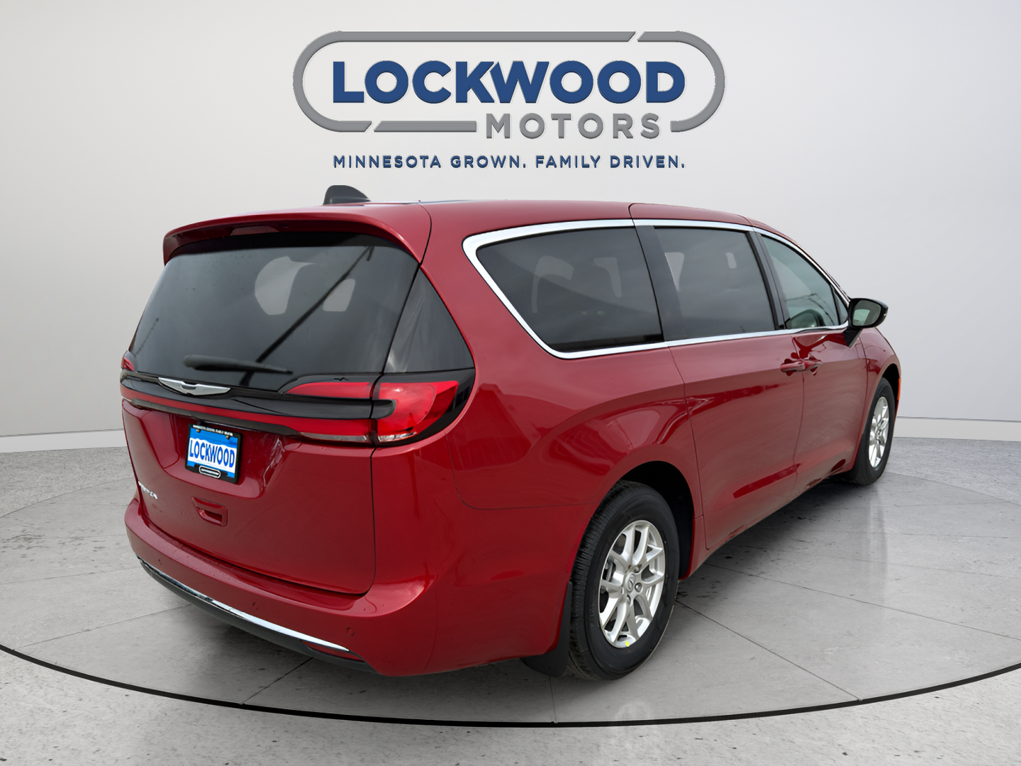 2026 Chrysler Pacifica Select