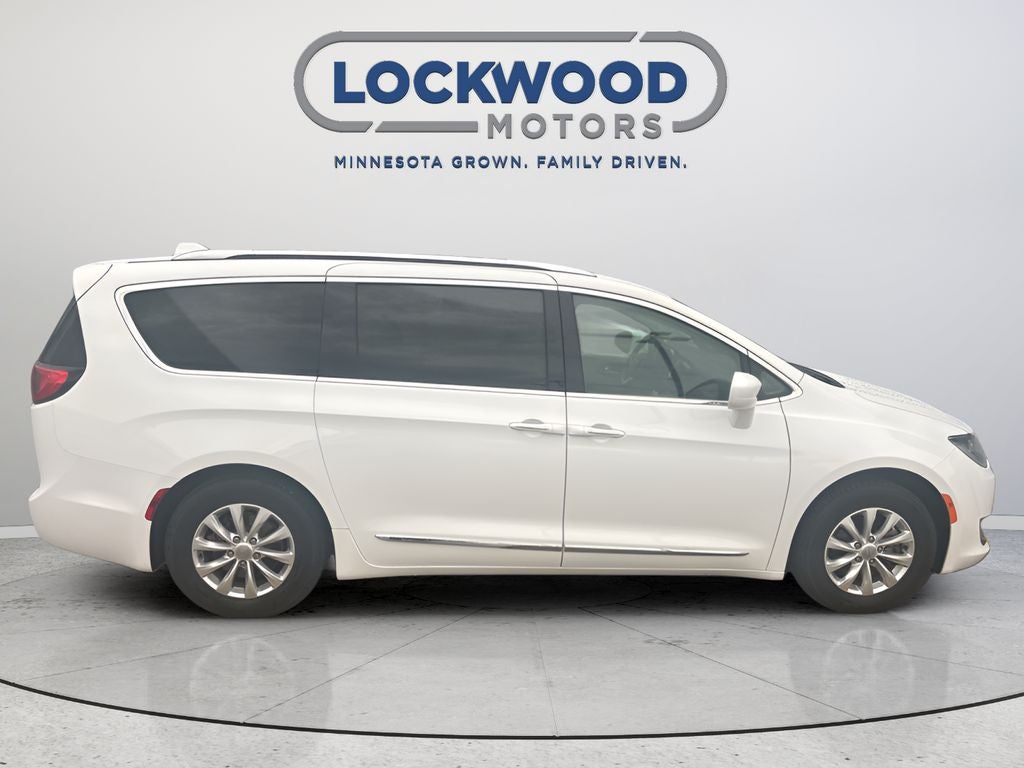 2018 Chrysler Pacifica Touring L Plus