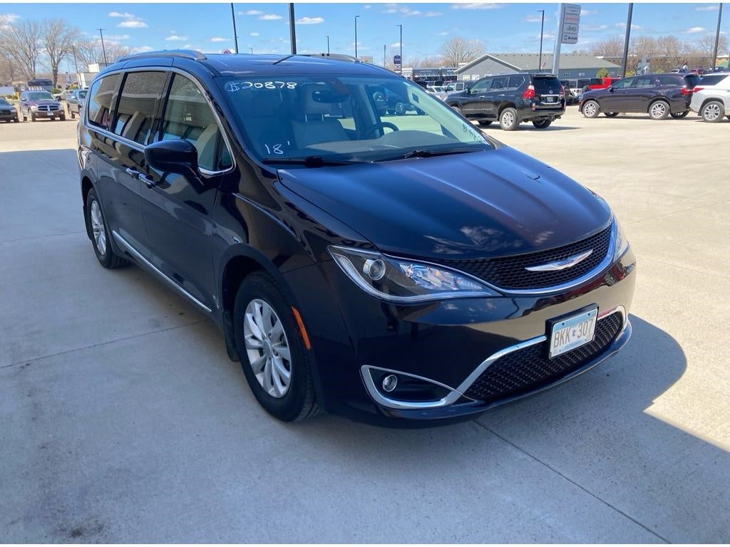 Used 2018 Chrysler Pacifica Touring L Plus with VIN 2C4RC1EG5JR234457 for sale in Marshall, Minnesota
