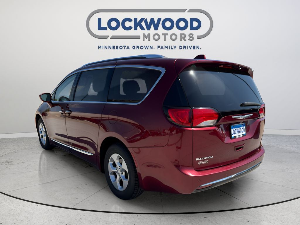 2017 Chrysler Pacifica Touring-L Plus