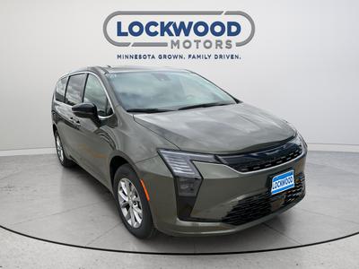 2027 Chrysler Pacifica Select