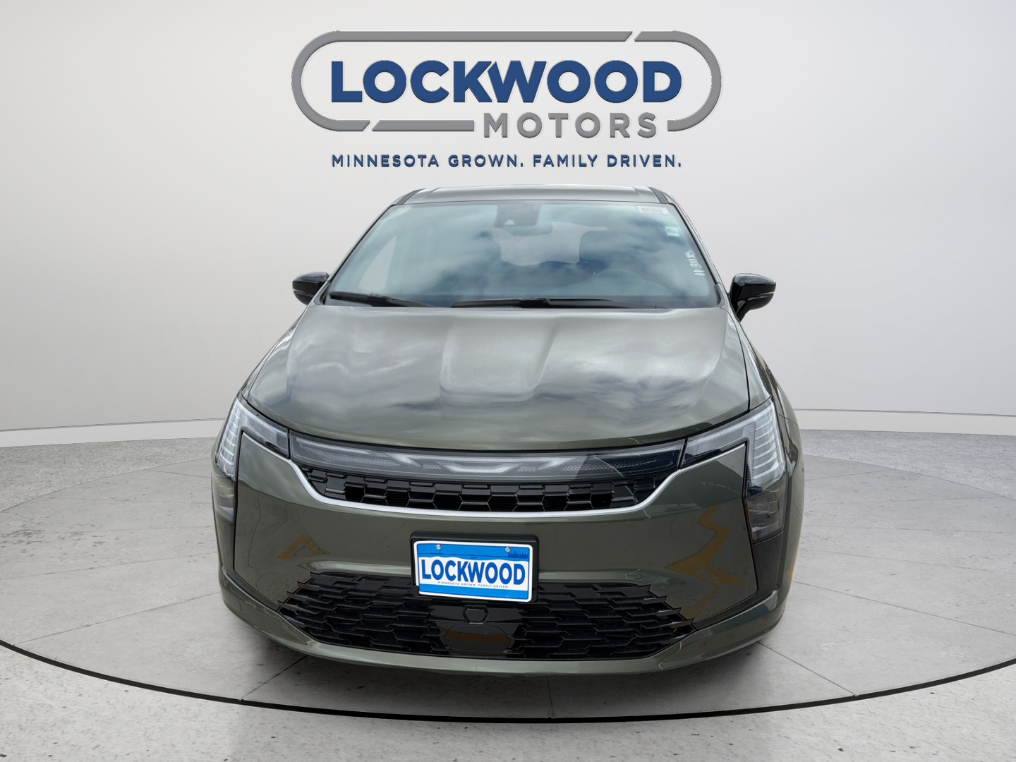 2027 Chrysler Pacifica Select