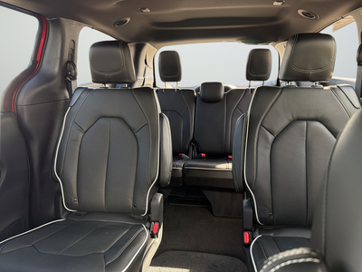 2027 Chrysler Pacifica Limited