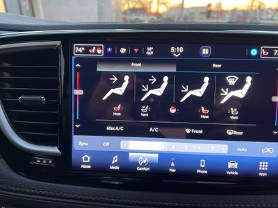 2025 Chrysler Pacifica Pinnacle