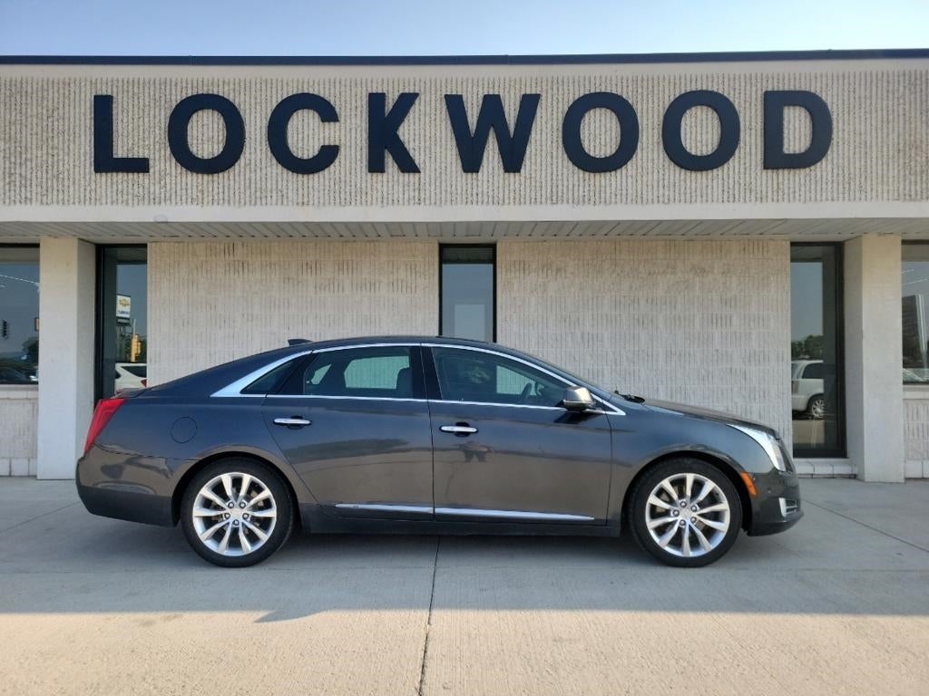 Used 2017 Cadillac XTS Luxury with VIN 2G61M5S38H9176148 for sale in Marshall, Minnesota