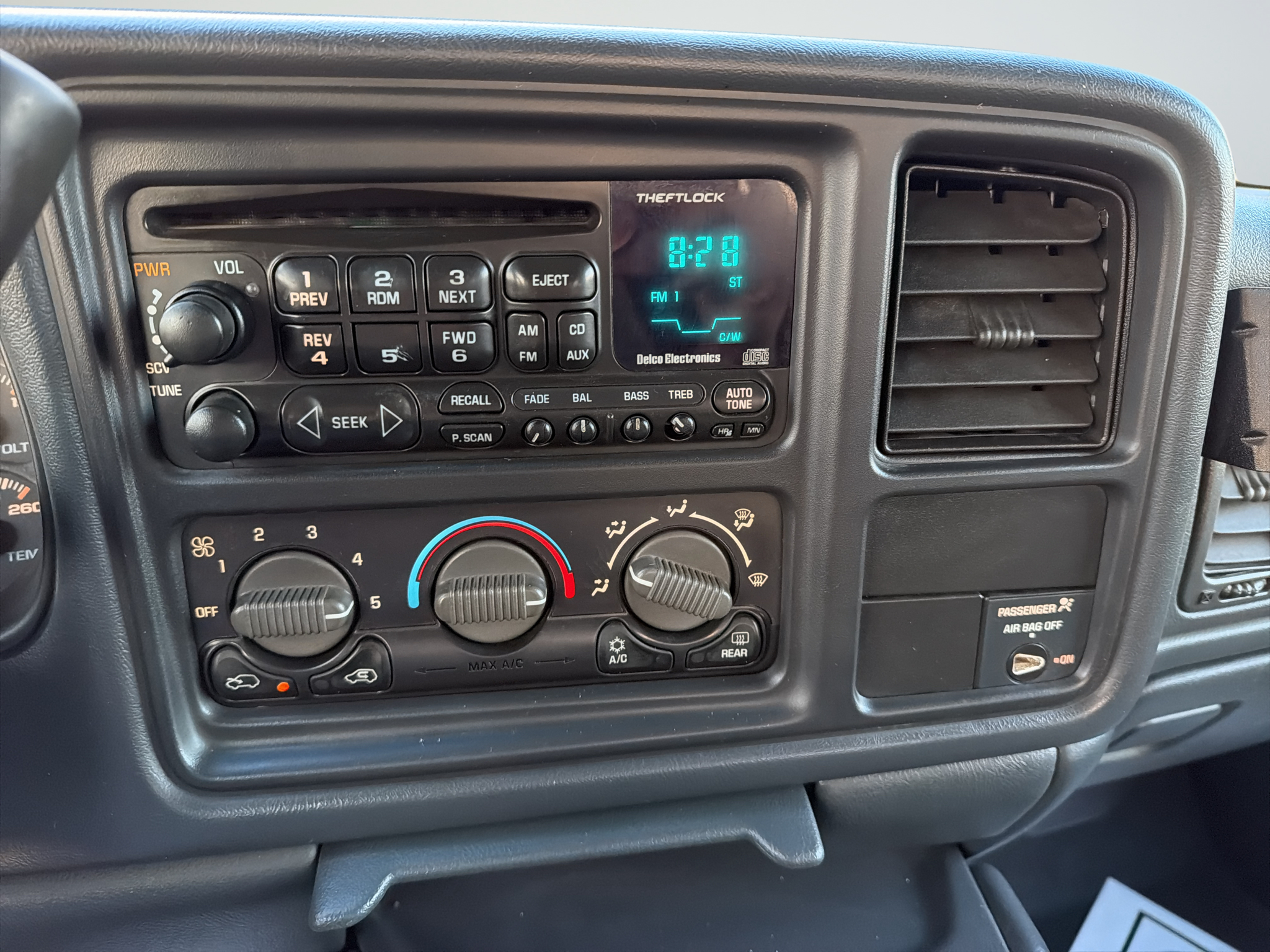 2000 Chevrolet Silverado 1500 LT
