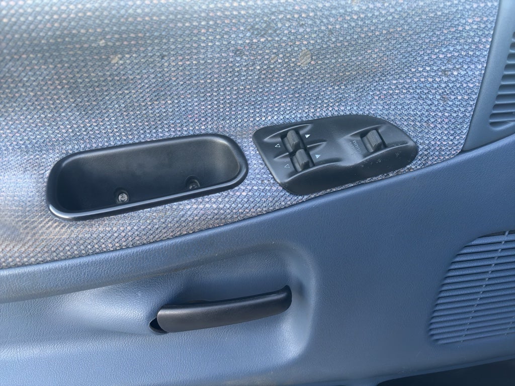 1995 Dodge Ram Pickup 1500 Base