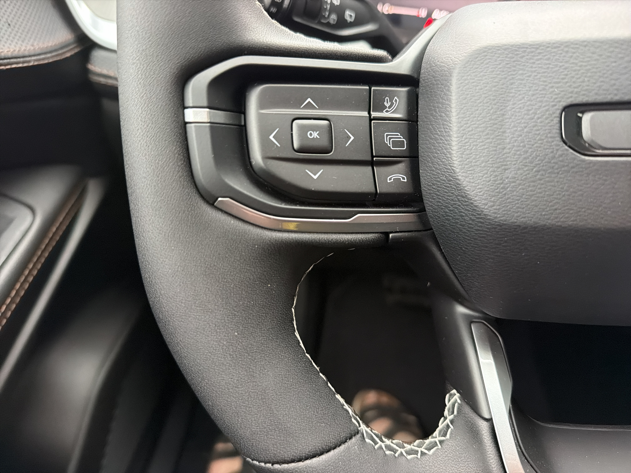 2027 Jeep Cherokee Overland