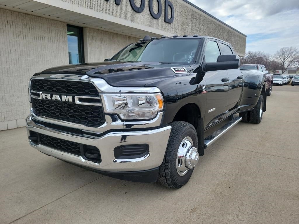 Used 2022 RAM Ram 3500 Pickup Tradesman with VIN 3C63RRGL8NG189496 for sale in Marshall, Minnesota