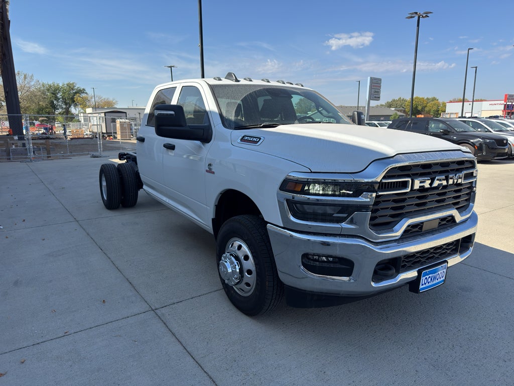 2026 RAM 3500 Chassis Tradesman