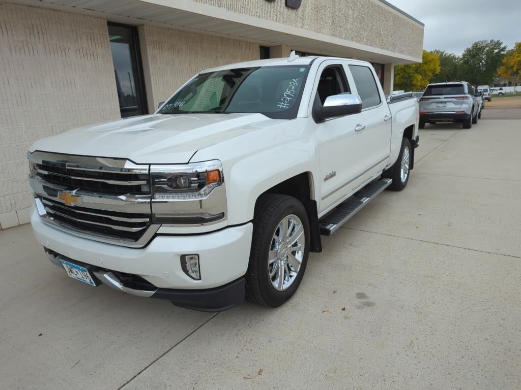 Used 2017 Chevrolet Silverado 1500 High Country with VIN 3GCUKTEC3HG165046 for sale in Marshall, Minnesota