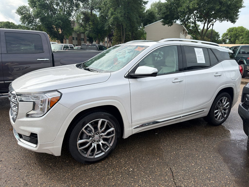 2023 GMC Terrain Denali