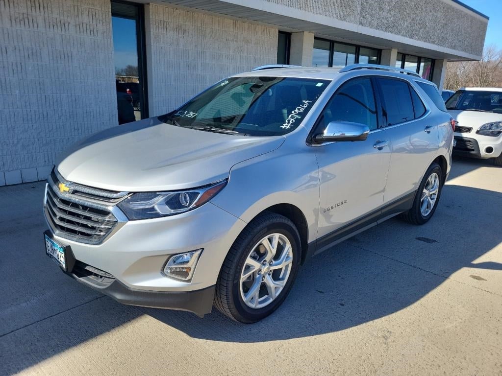 Used 2021 Chevrolet Equinox Premier with VIN 3GNAXXEV8MS152076 for sale in Marshall, Minnesota