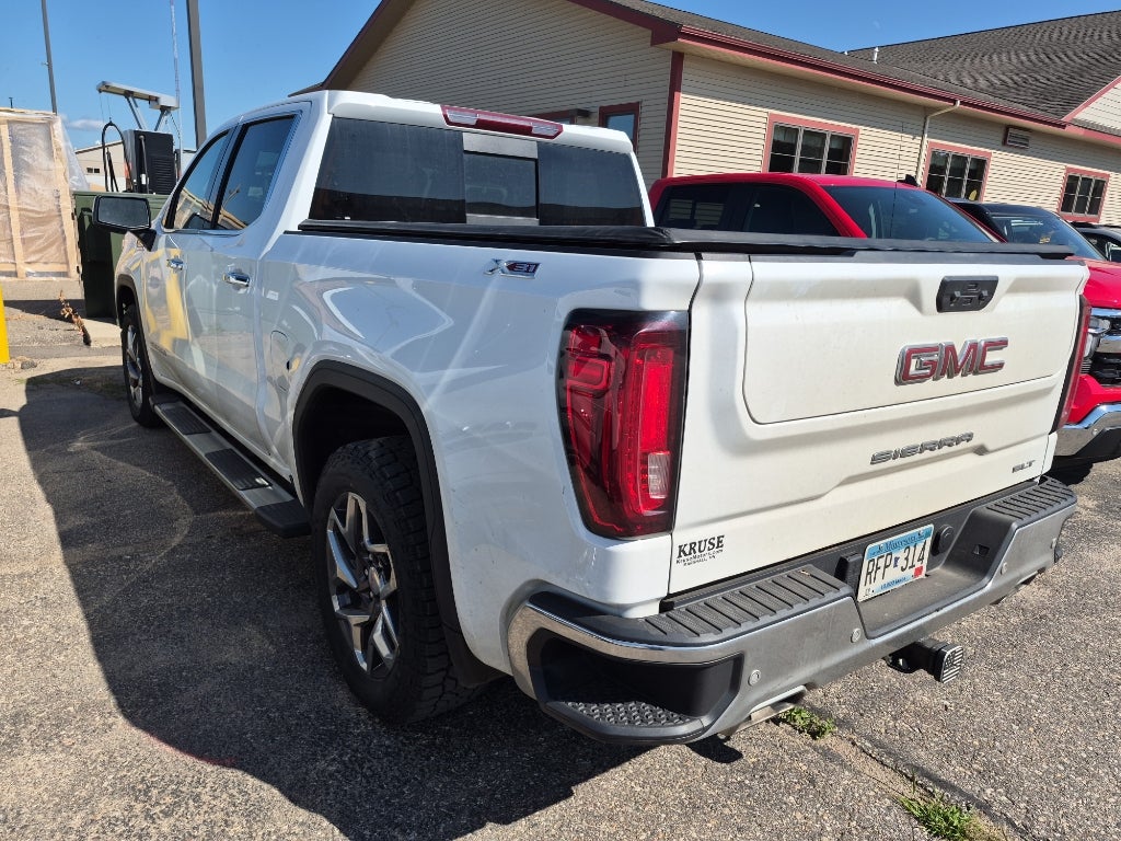 2024 GMC Sierra 1500 SLT