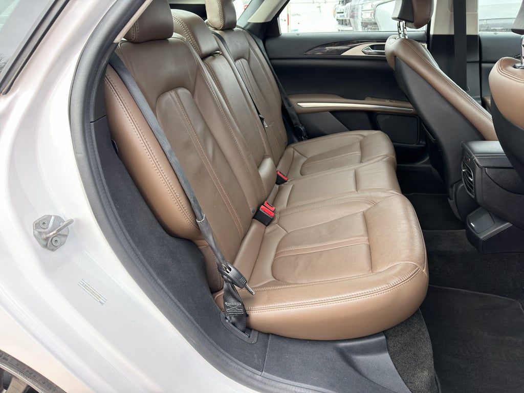 2016 Lincoln MKZ Base