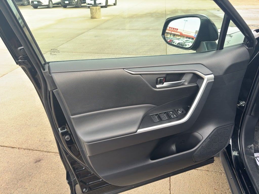 2025 Toyota RAV4 Hybrid Hybrid XLE