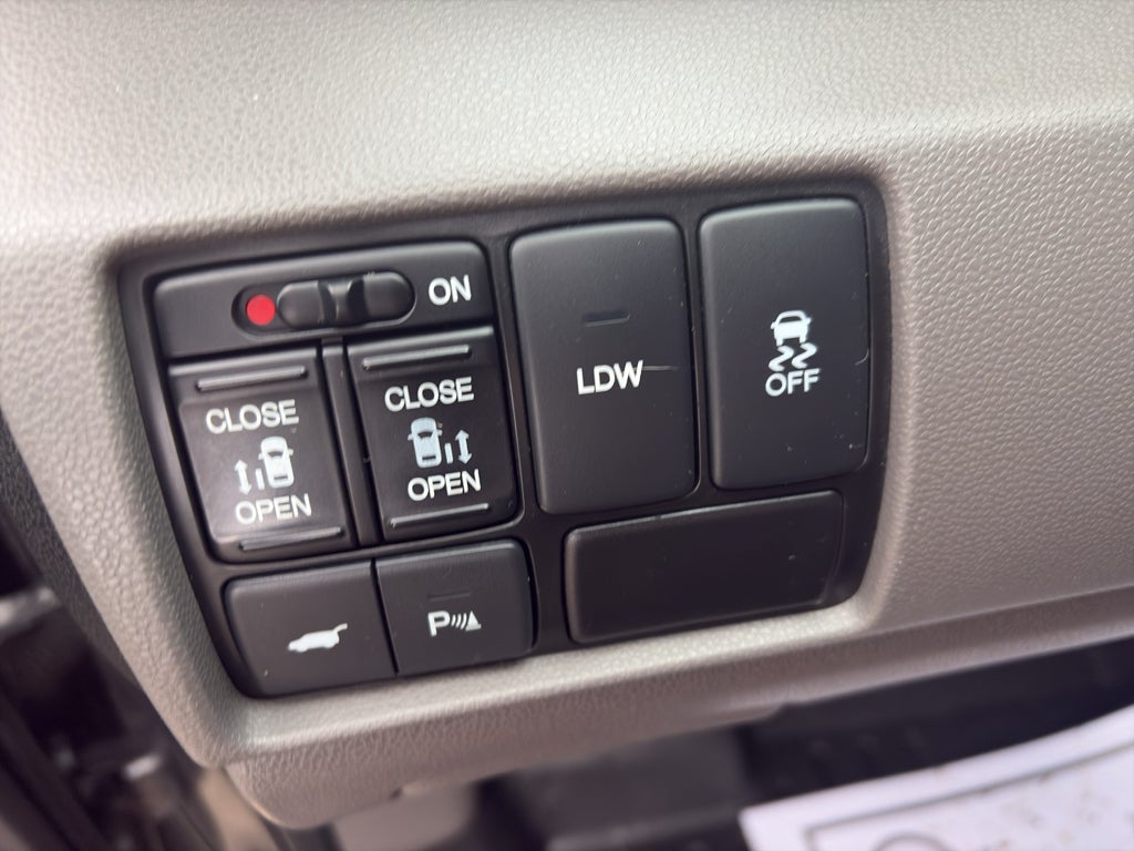 2016 Honda Odyssey ELITE