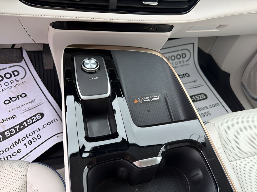 2025 Buick Enclave Avenir