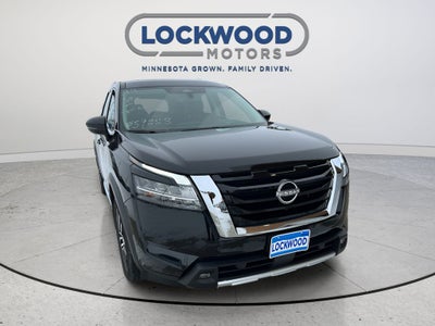 2023 Nissan Pathfinder Platinum