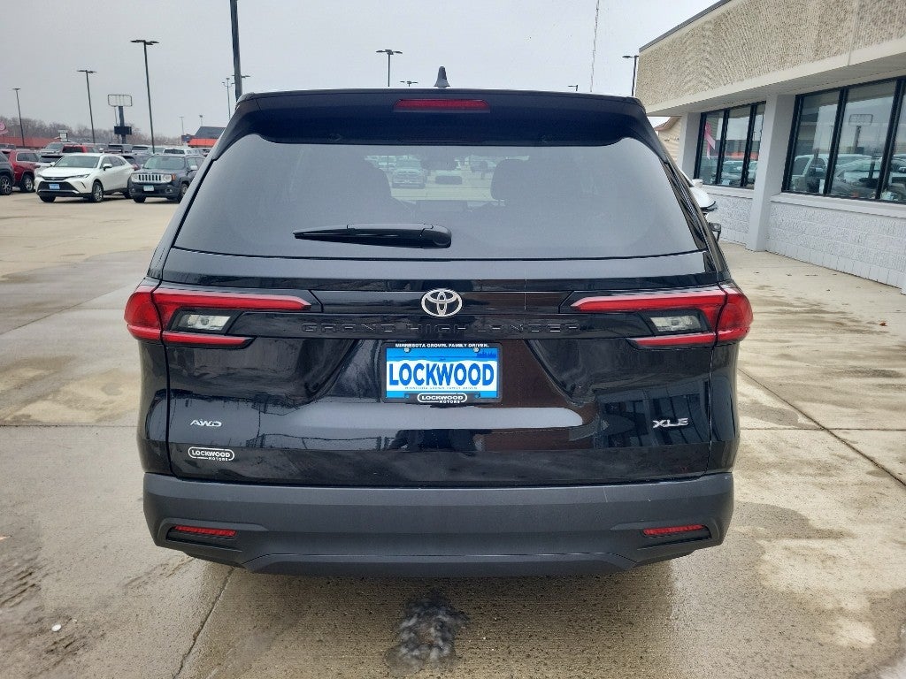 2025 Toyota Grand Highlander XLE