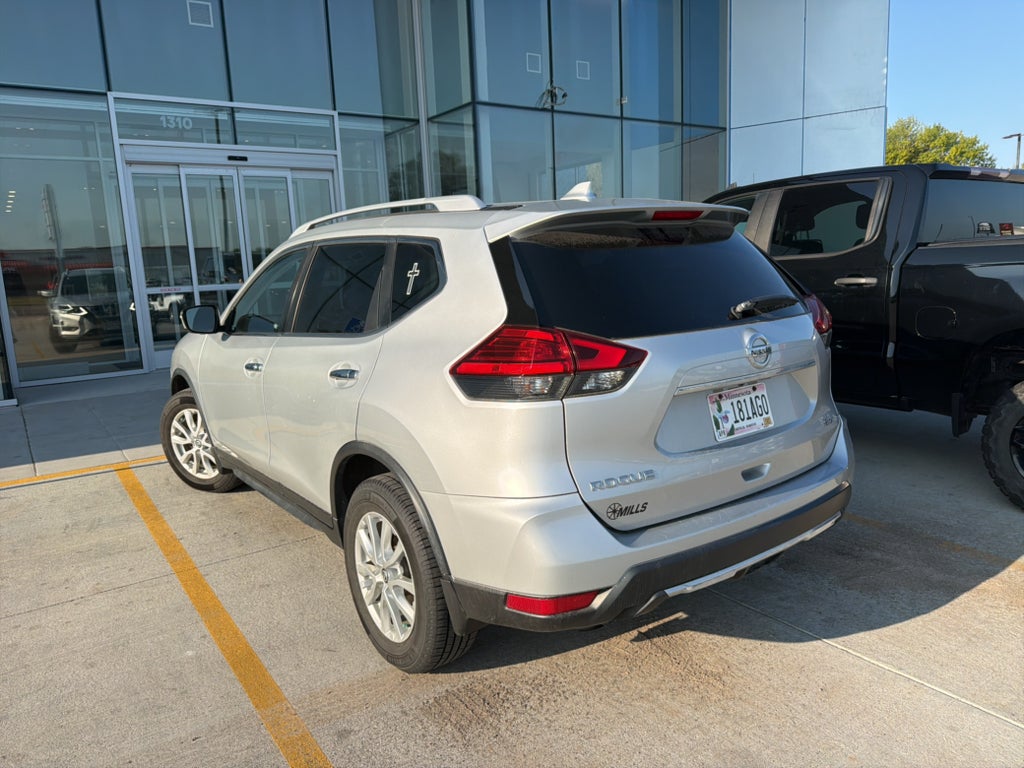 2017 Nissan Rogue SV