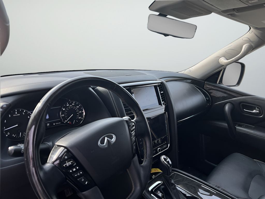 2021 INFINITI QX80 LUXE